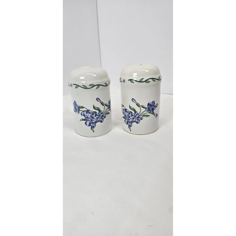 Vintage Floral Ceramic Salt Pepper Shakers Set Cream Blue Yellow Flowers 4